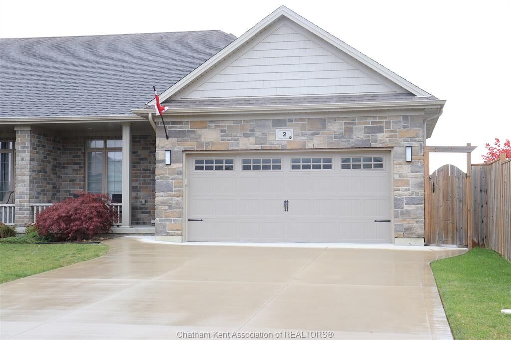 Property Photo: 2 Delft Court ON N0P 1A0