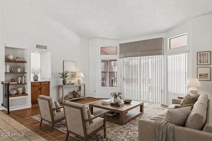 Property Photo:  12802 S 40th Place  AZ 85044 