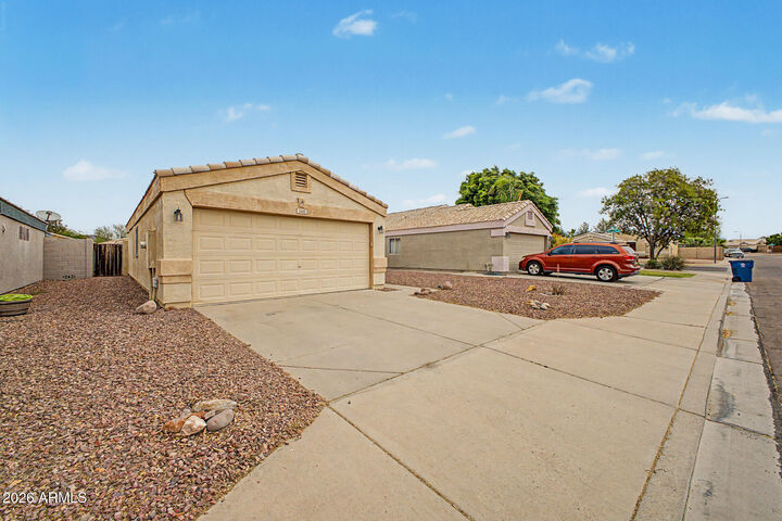 Property Photo:  1440 W Diamond Avenue  AZ 85120 