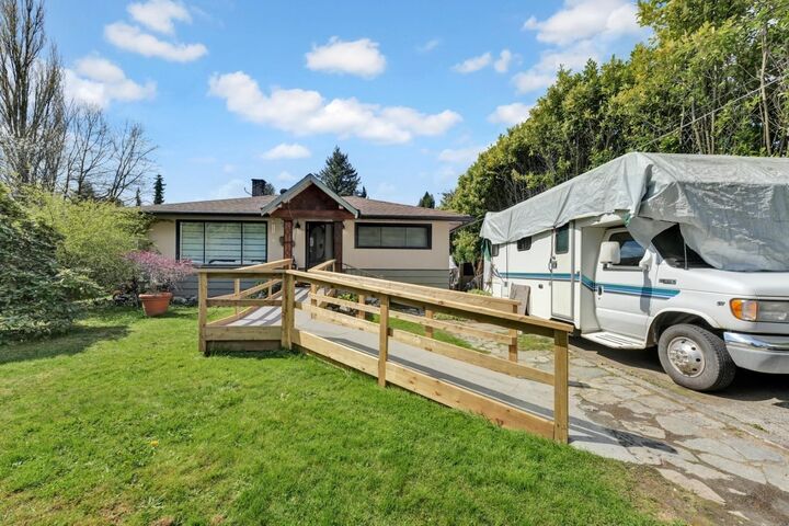 11963 221 Street — photo 1