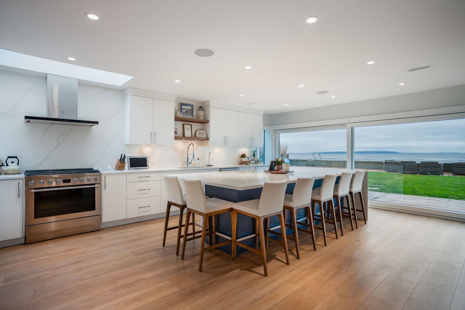 Property Photo: 1584 Beach Grove Road BC V4L 1N6