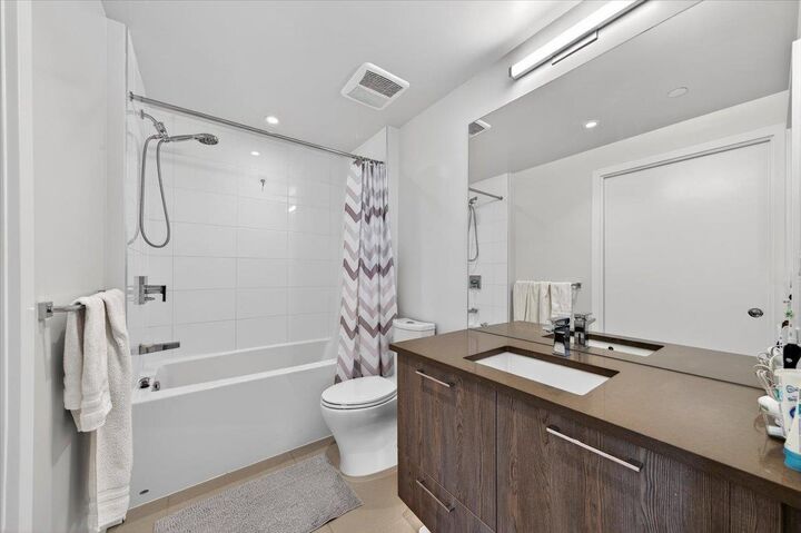 Property Photo: 3581 E Kent Avenue North Avenue 1403 BC V5S 0H6