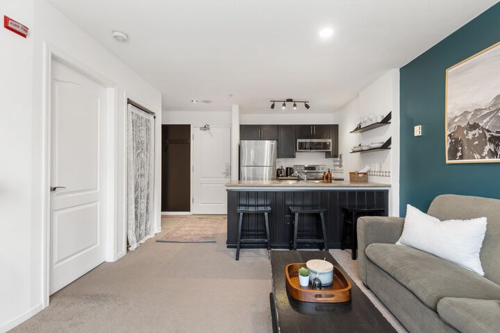 4314 Main Street 407 — photo 1