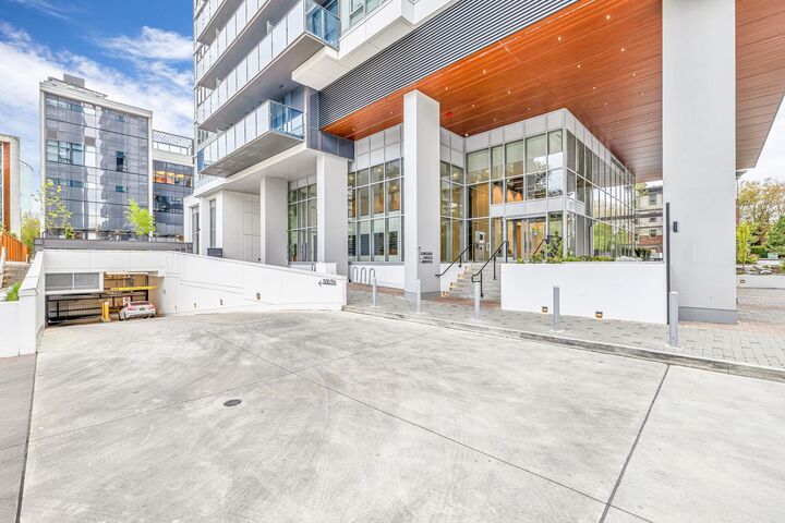 Property Photo: 10448 University Drive 902 BC V3T 0S7