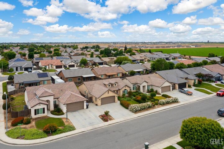 Property Photo:  13507 Ashton Wood Court  CA 93314 