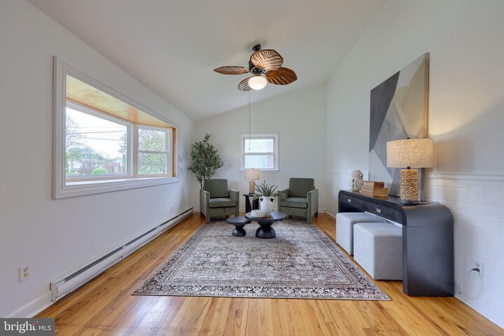 Property Photo:  322 Pleasant View Avenue  PA 17584 