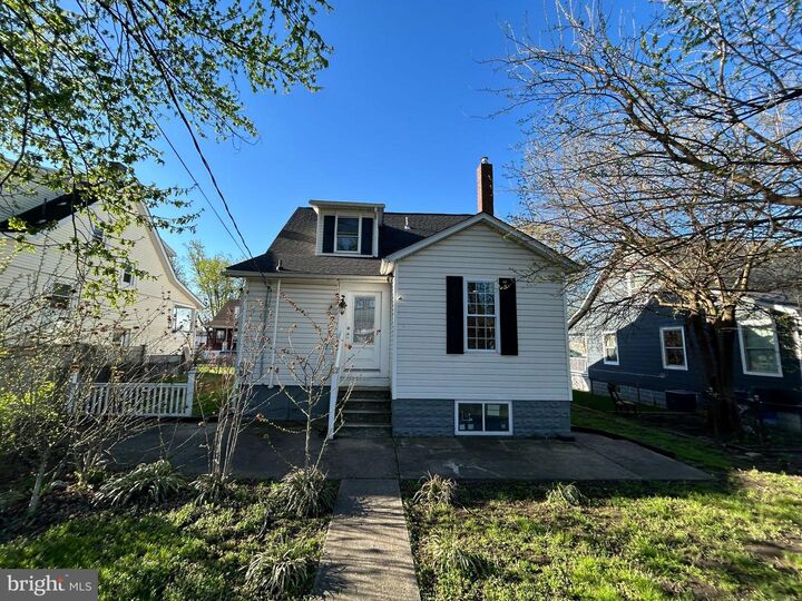 Property Photo:  6528 Parnell Avenue  MD 21222 