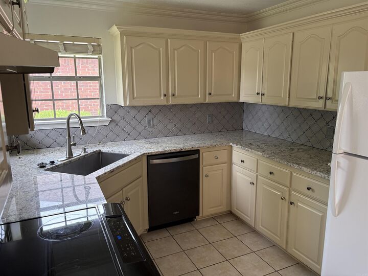 Property Photo:  4520 Oregon Trail  AR 72034 