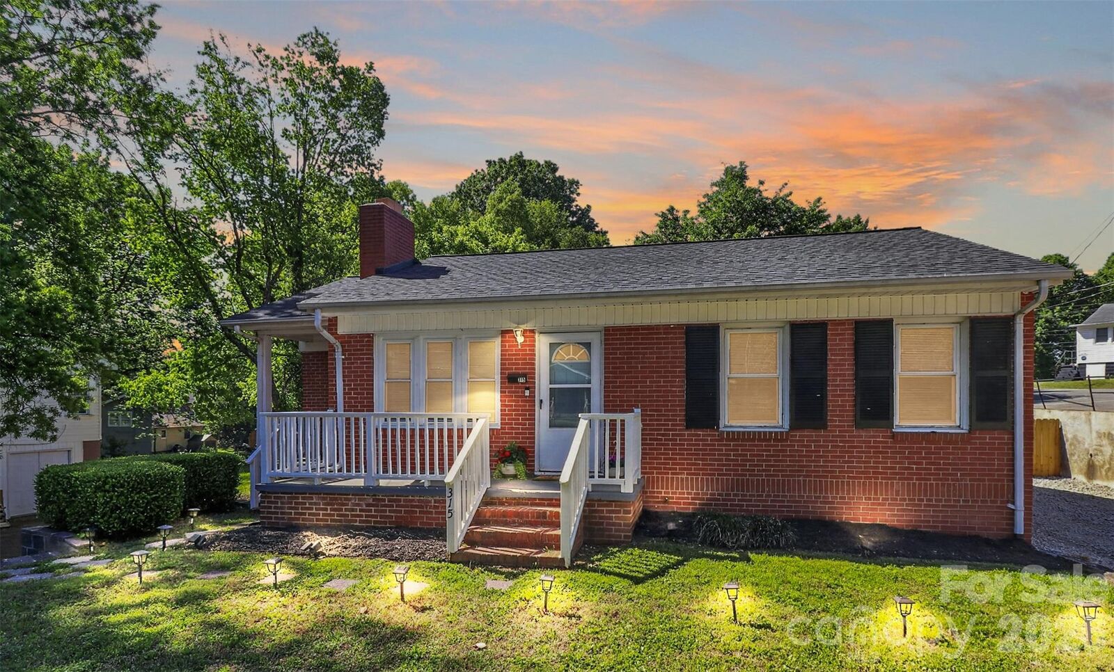 Property Photo: 315 E 4th Avenue NC 28054
