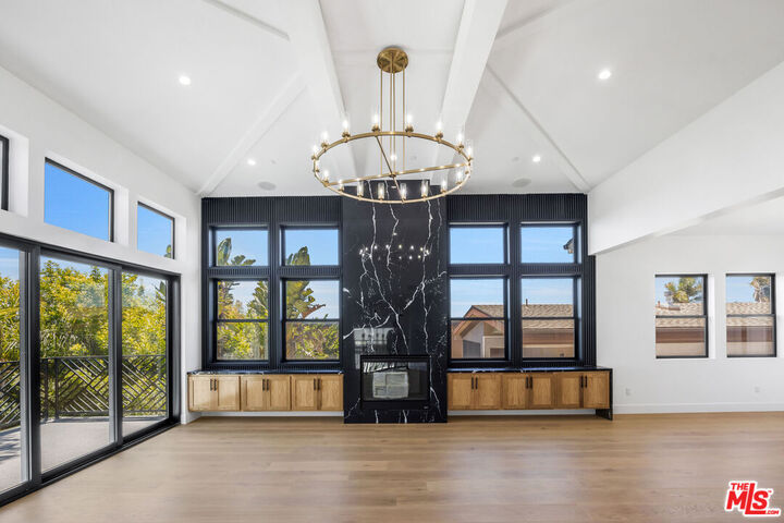 Property Photo:  926 17th St  CA 90254 