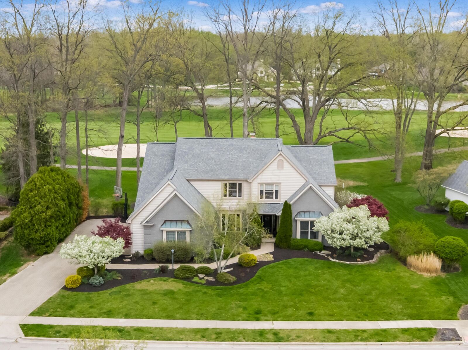 Property Photo:  5695 Medallion E Drive  OH 43082 