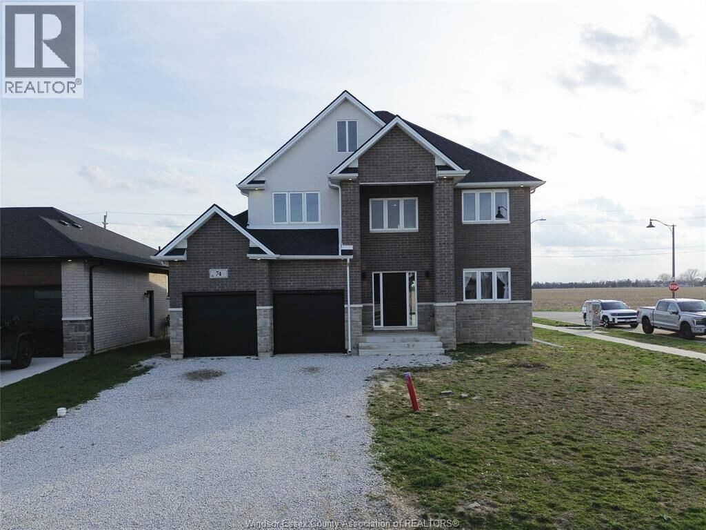 Property Photo: 74 Dundee Drive ON N7M 0S8