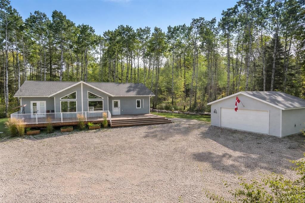 Property Photo:  20 Falcon Drive  MB R0J 1N0 