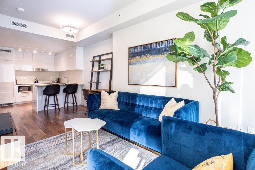 Property Photo: 10360 102 Street NW 2506 AB T5J 4Y8