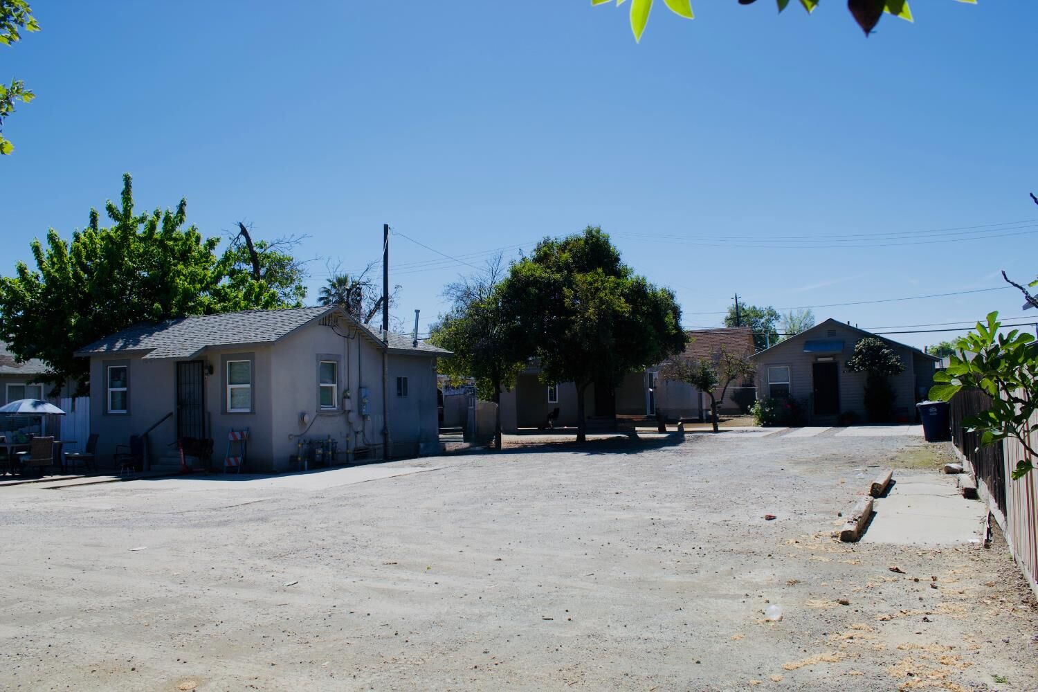 Property Photo:  1411 Annadale Avenue A-C  CA 93657 