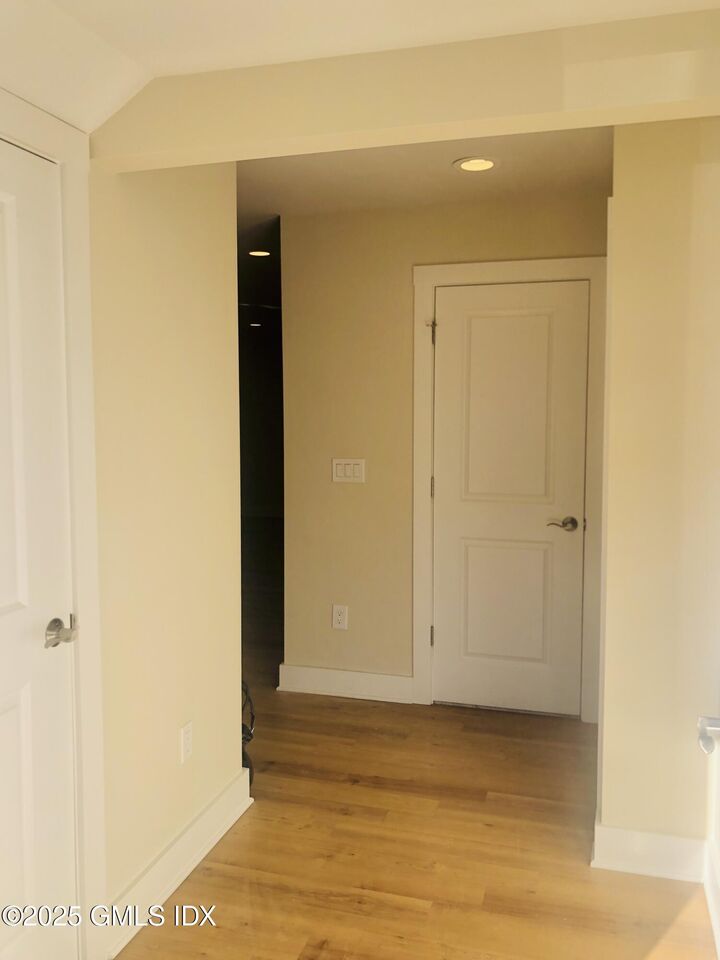 Property Photo:  180 Hamilton Avenue H  CT 06830 