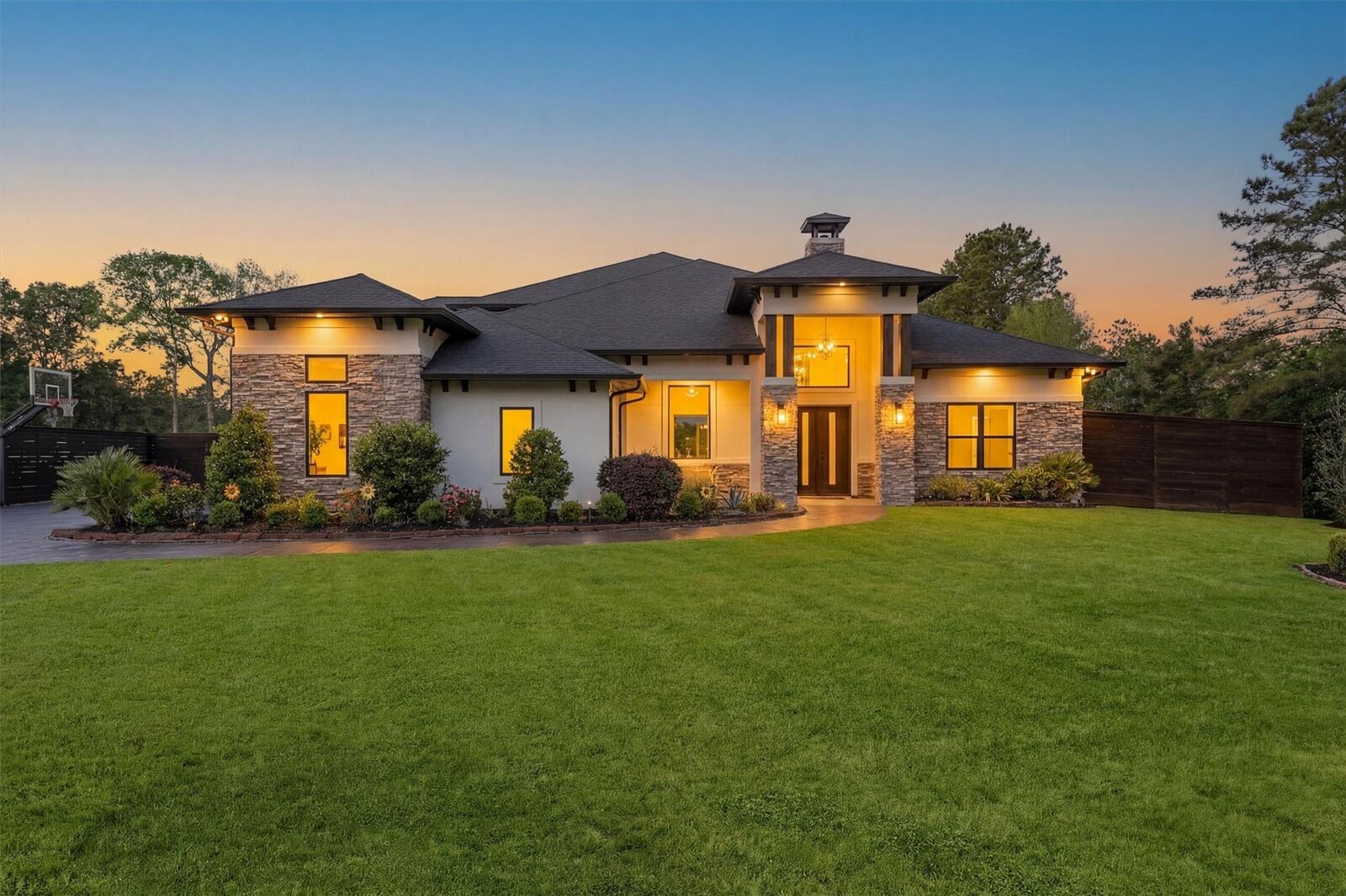 Property Photo: 19399 Desna Drive TX 77365