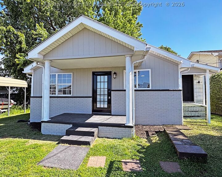 Property Photo:  1013 10th Street  WV 25143 