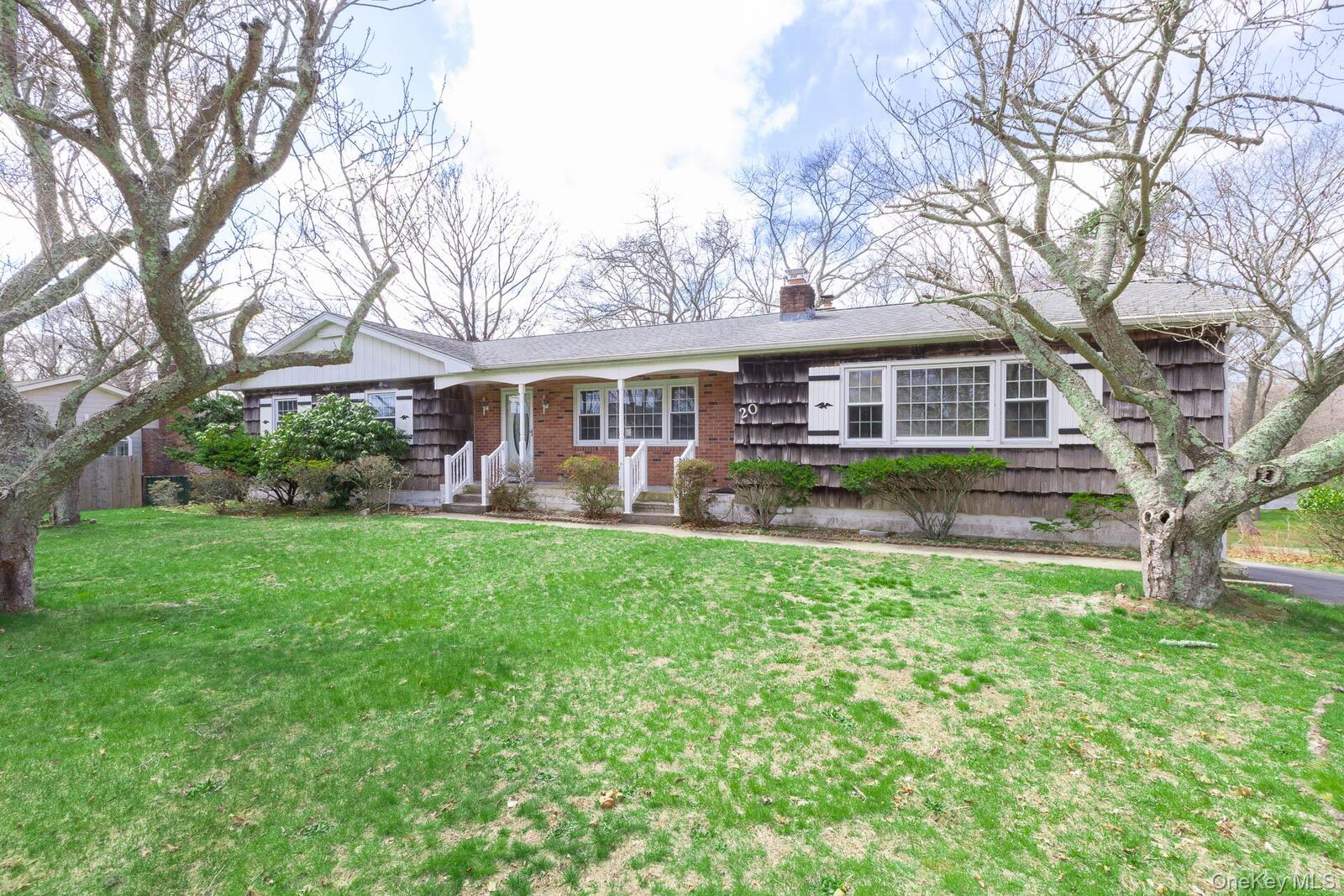 Property Photo:  20 Mill Pond Lane  NY 11940 