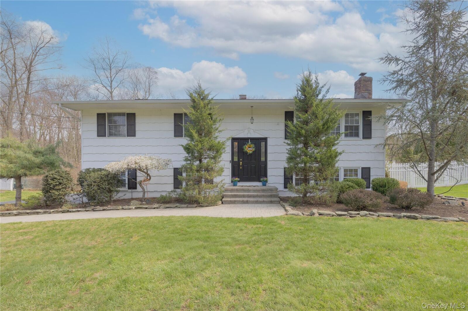 Property Photo:  45 Woodglen Drive  NY 10956 