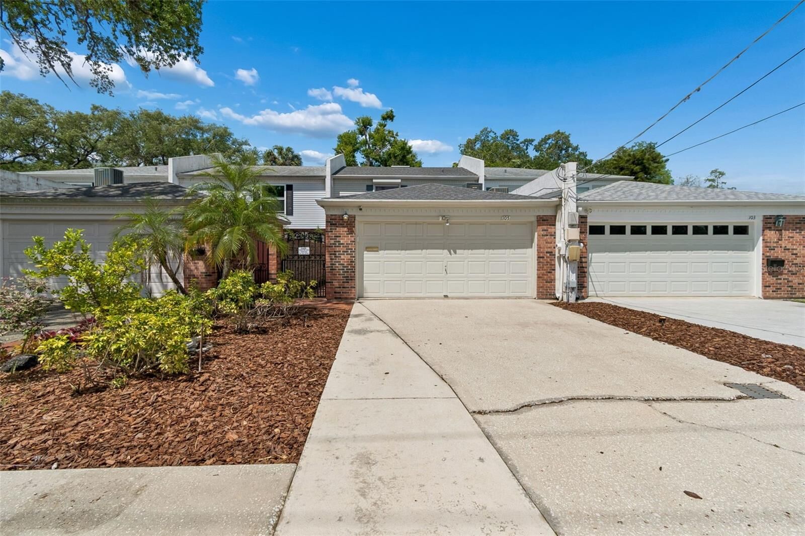 Property Photo:  105 S Manhattan Avenue  FL 33609 