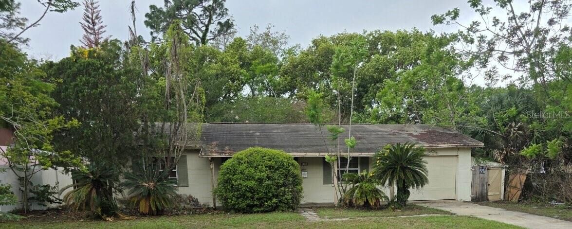 Property Photo:  1434 Lake Drive  FL 32707 