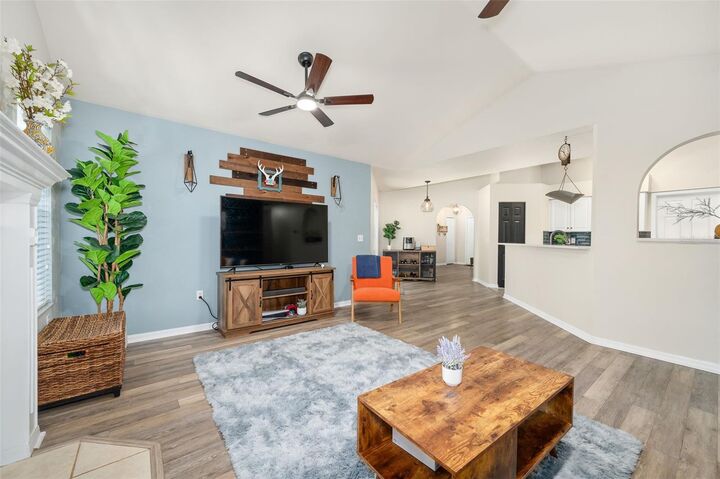 Property Photo:  1015 NW 89th Drive  FL 32606 