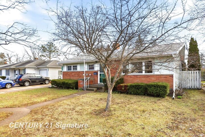 Property Photo:  2292 Mayfield Street  MI 48602 