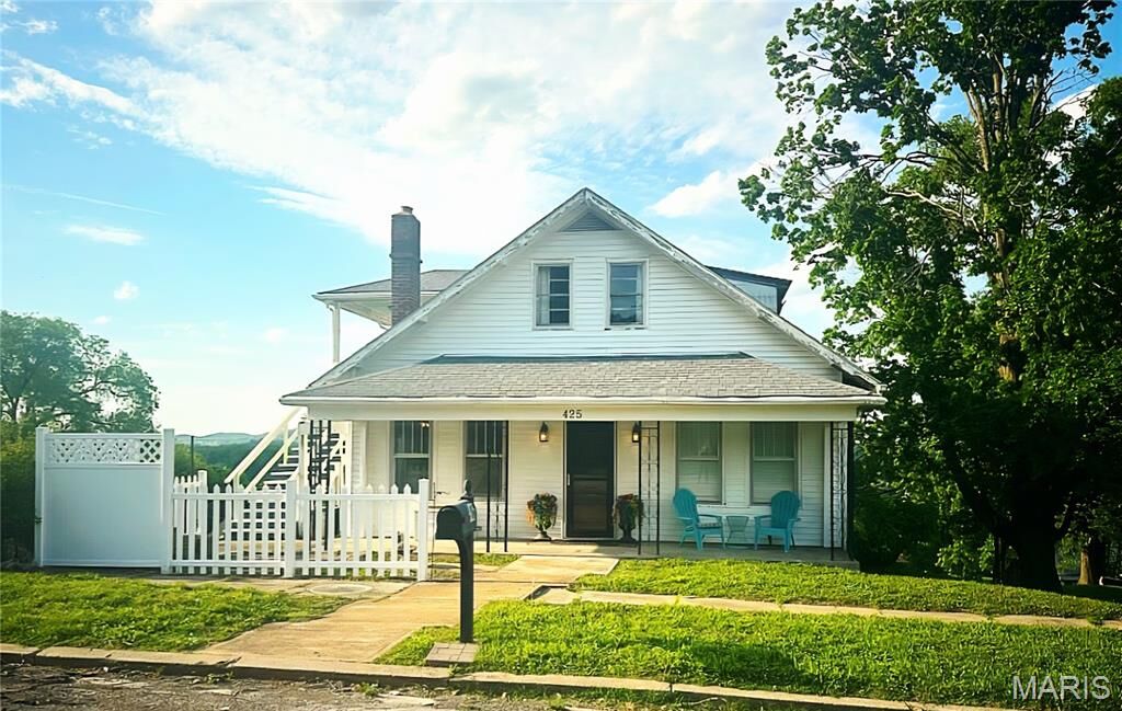Property Photo:  423 E 3rd Street  MO 65041 