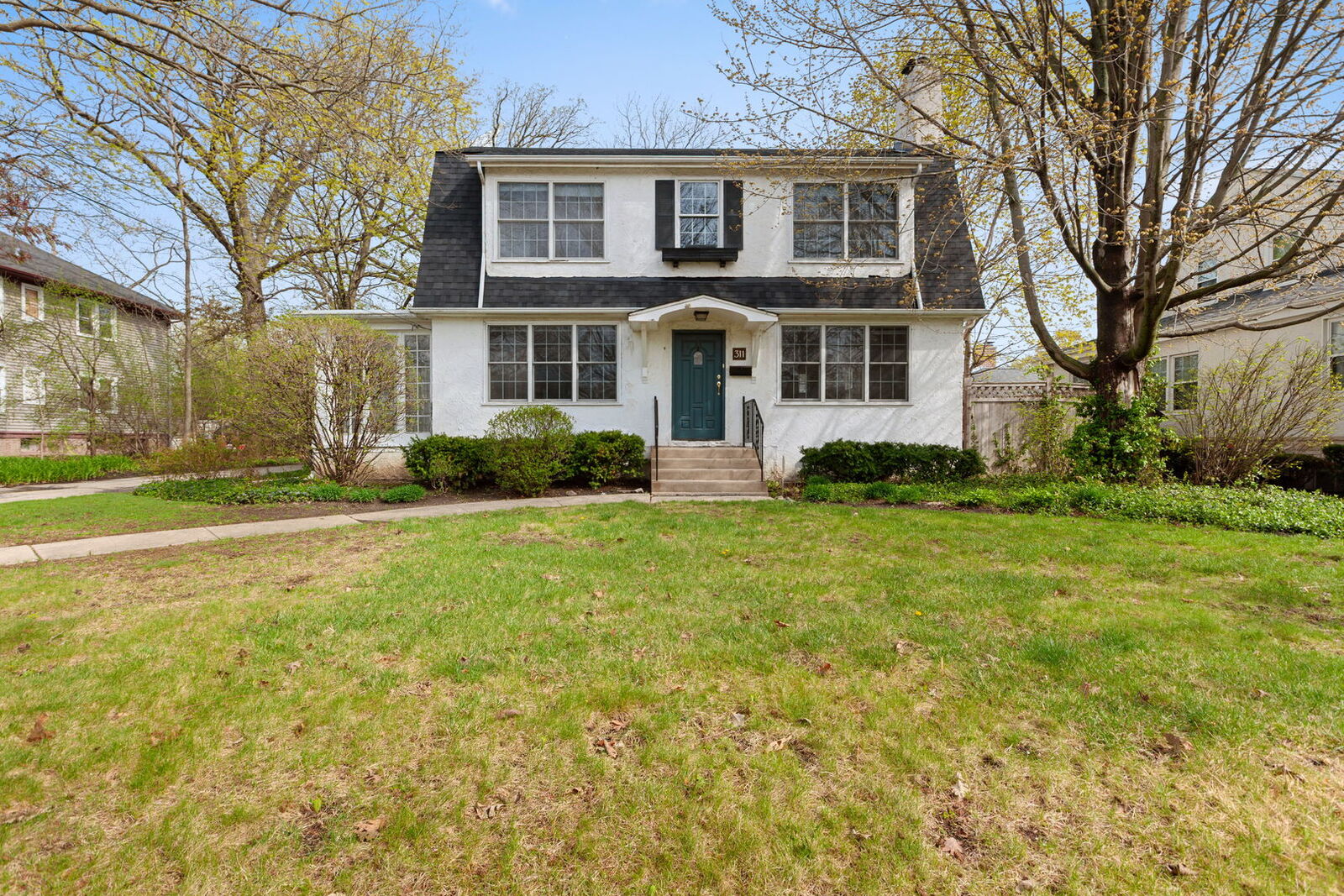 Property Photo:  311 Temple Avenue  IL 60035 