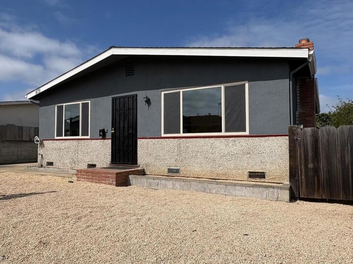 Property Photo:  1675 Luxton Street  CA 93955 