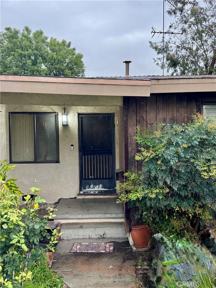 Property Photo:  1220 Russell Street  CA 90631 