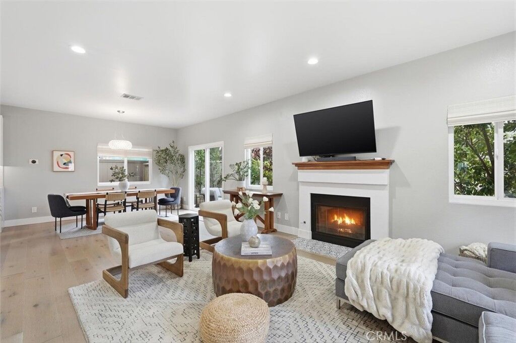 Property Photo:  2220 Clark Ln #B  CA 90278 