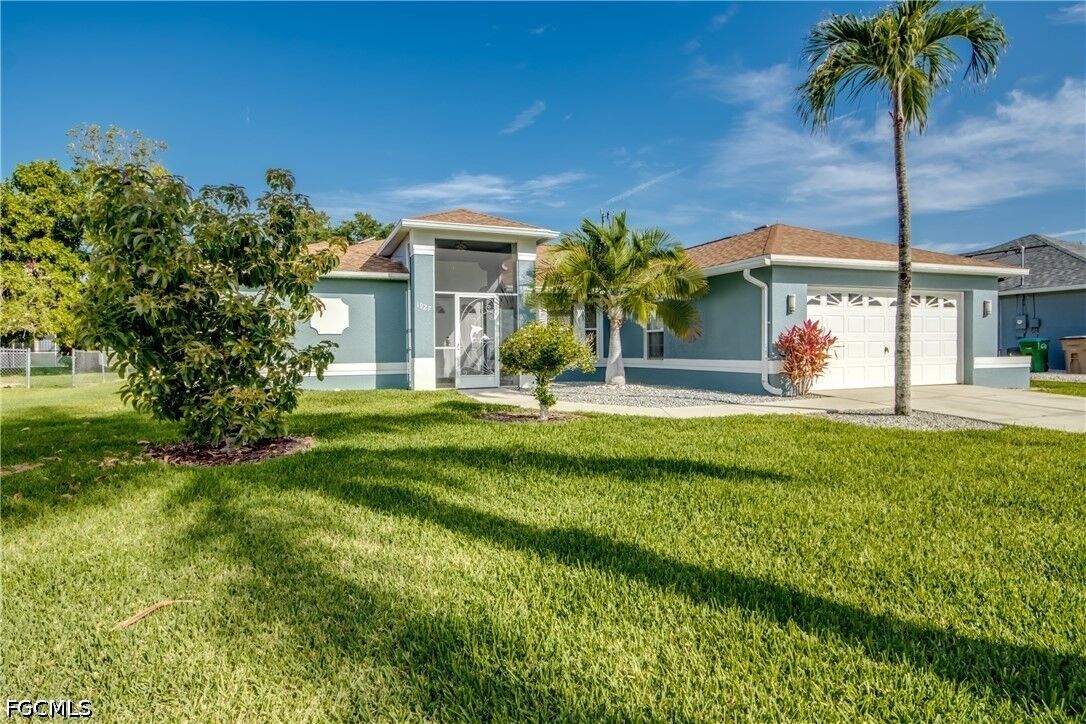 Property Photo: 1927 SE 21st Street FL 33990