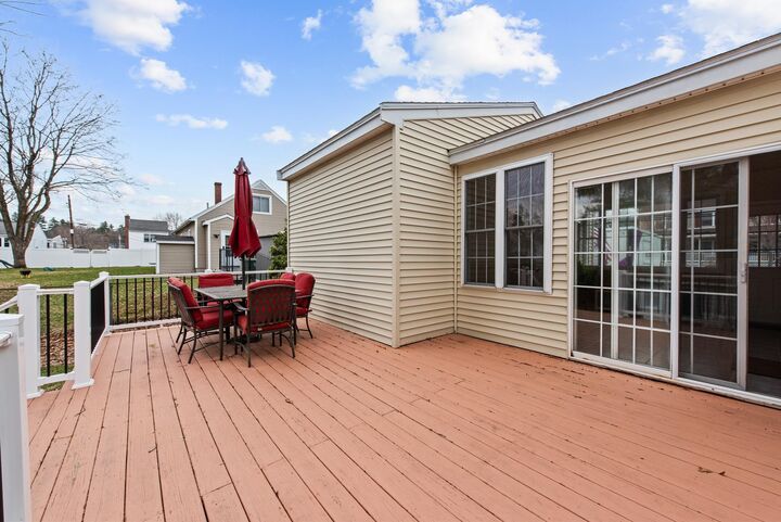 Property Photo:  14 Beaver Street  NH 03063 