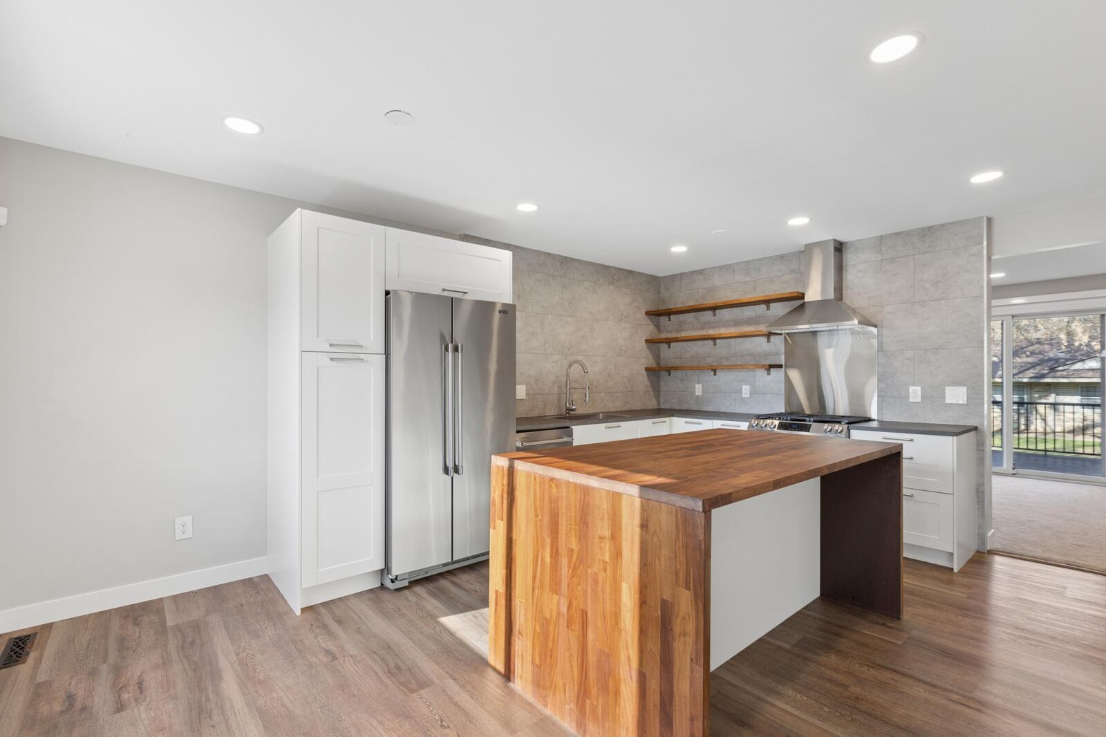 Property Photo: 5910 W 26th Street MN 55416