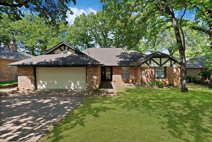 Property Photo:  5715 Trail Crest Drive  TX 76017 