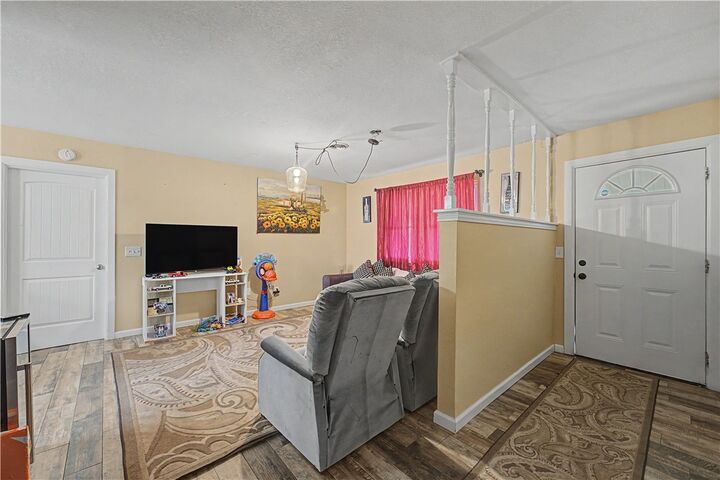 Property Photo: 1003 SW 2nd Street AR 72712
