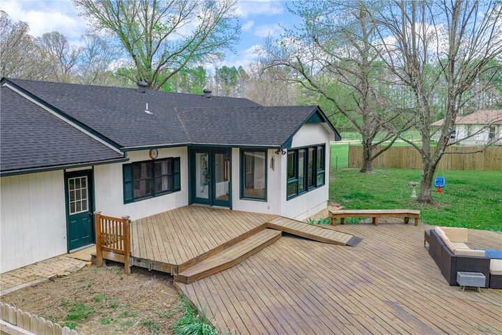 Property Photo:  48 E Meadowbrook Circle 1  AR 72712 