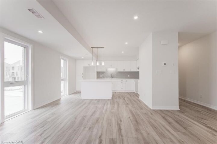 Property Photo: 686 Benninger Drive ON N2E 0H8