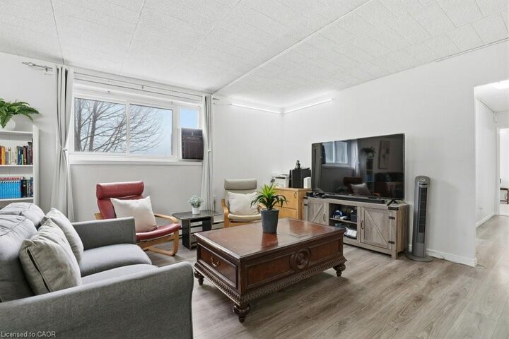 Property Photo: 80 Breckenridge Drive 110 ON N2B 2N9