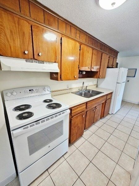 Property Photo: 17 Wysocki Dr 57 MA 01571