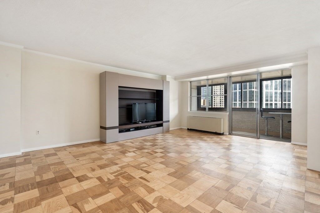 Property Photo:  6 Whittier Pl 12M  MA 02114 