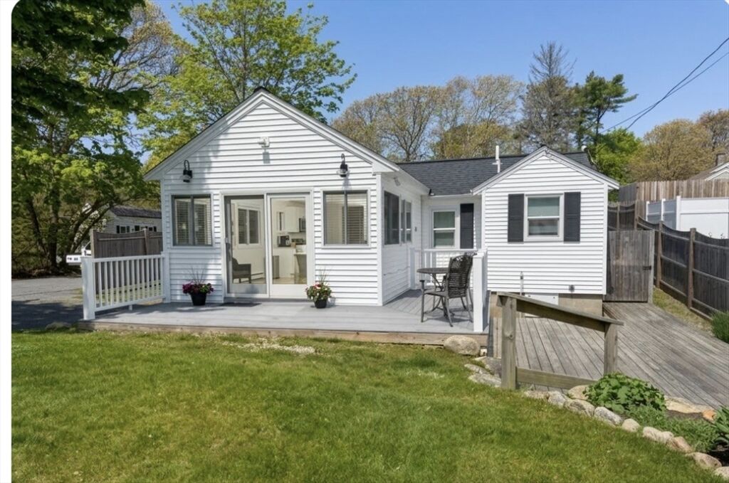 Property Photo:  89 Lewis Rd  MA 02673 