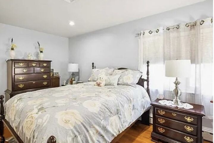 Property Photo:  3 Greenview Rd 3  MA 02180 