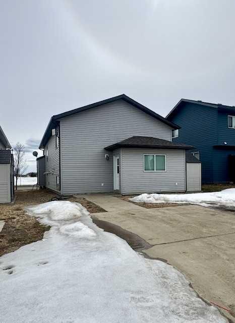 Property Photo:  7502 114 Street  AB T8W 0K2 