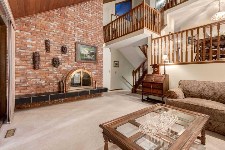 Photo de la propriété:  8203 Silver Springs Road NW 9  AB T3B 4K5 