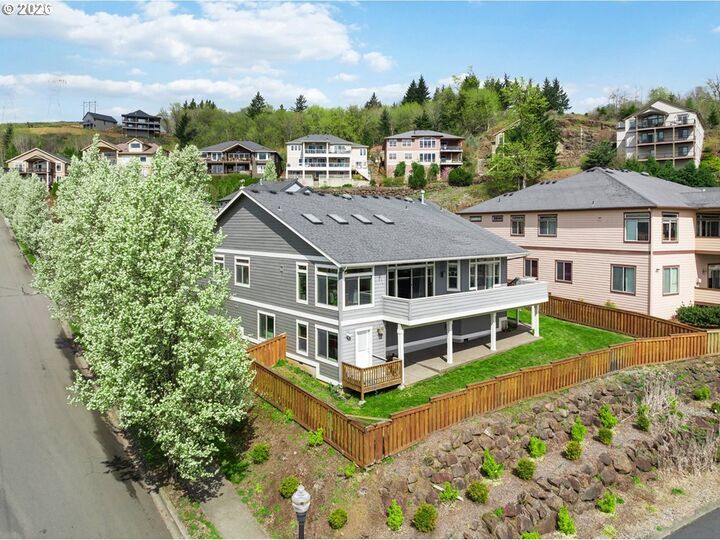 Property Photo:  404 N X St  WA 98671 