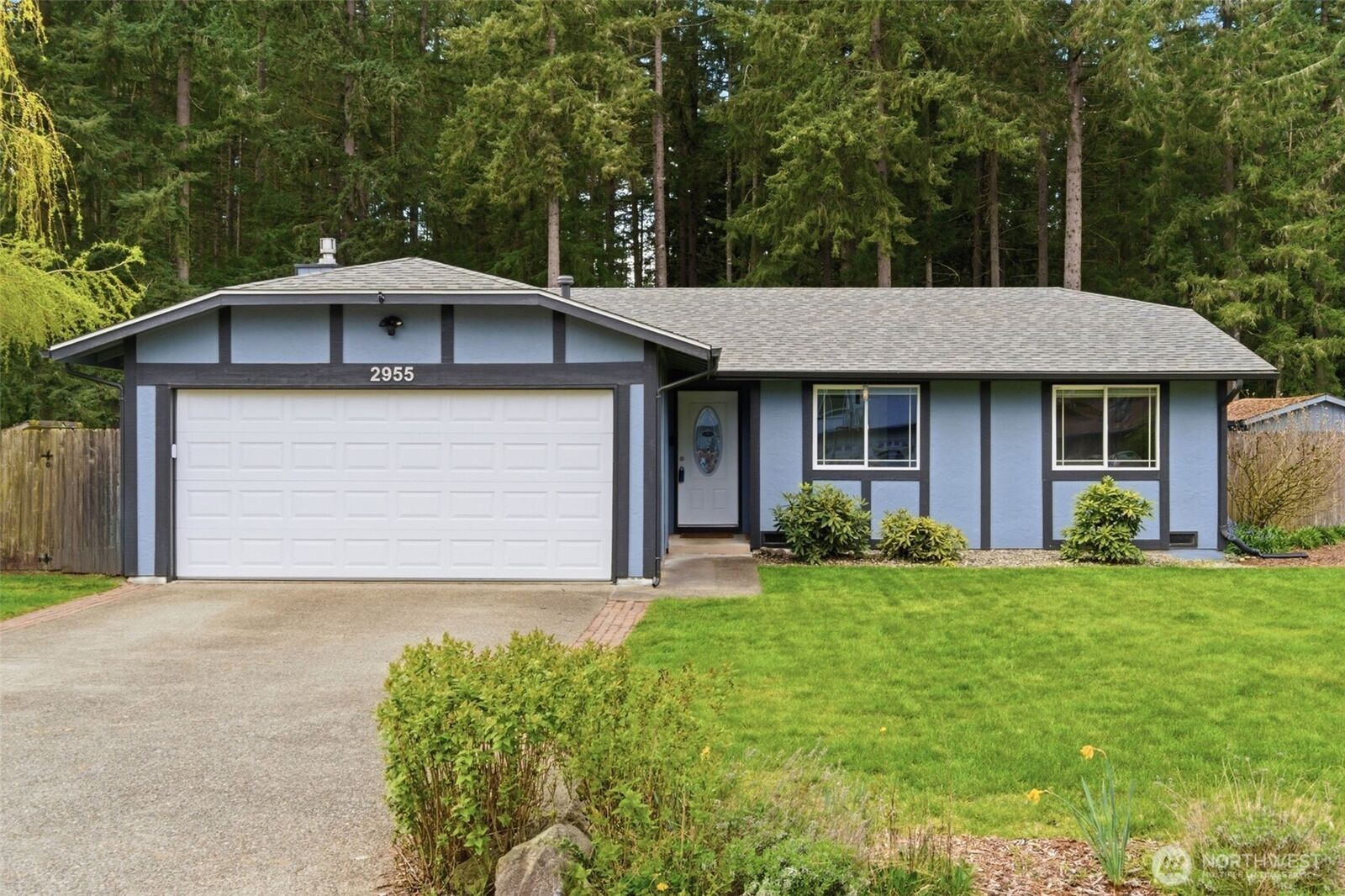 Property Photo:  2955  Poncho Villa Place SE  WA 98366 