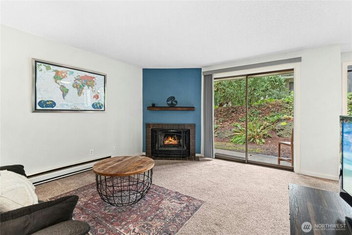 Property Photo:  5506  220th St  SW A102  WA 98043 